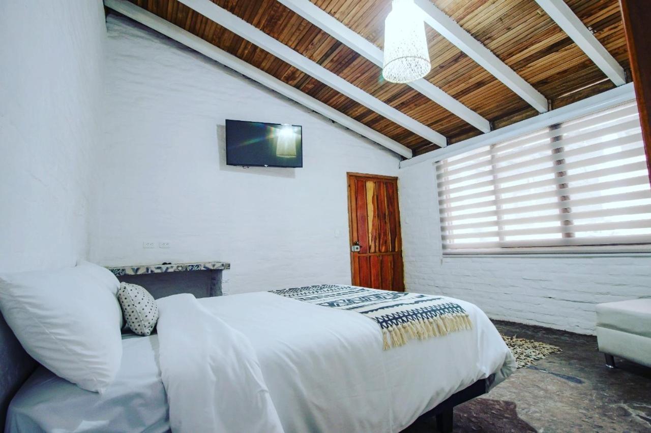 Rustic Quinta La Aurora Bed and Breakfast Baños Exteriör bild